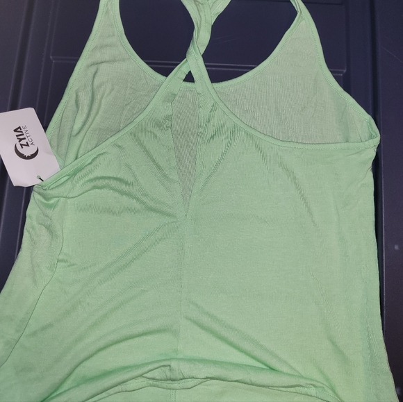 NWT GREEN ZYIA TANK - Picture 3 of 3